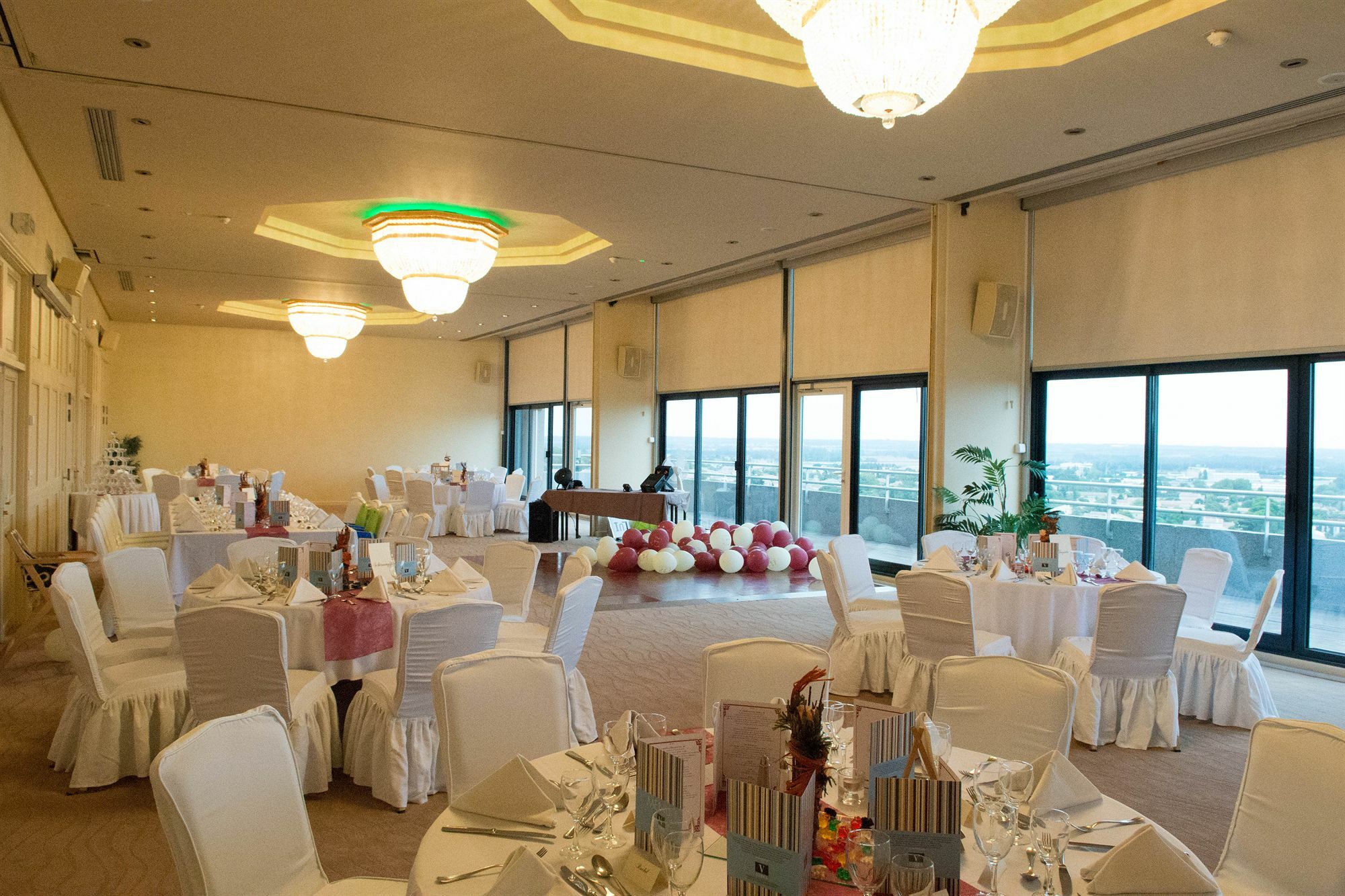 Hotel & Spa Vatel Nîmes Zewnętrze zdjęcie